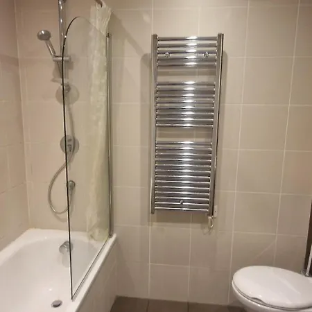 Slick & Stylish - Large 1bd In Heart Of *