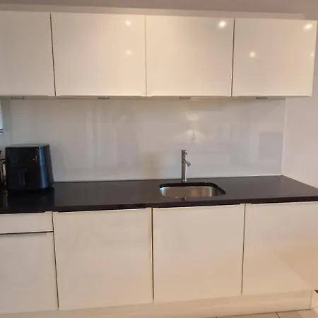 Slick & Stylish - Large 1bd In Heart Of *