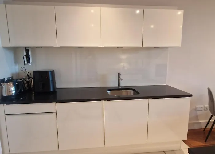 Slick & Stylish - Large 1bd In Heart Of *