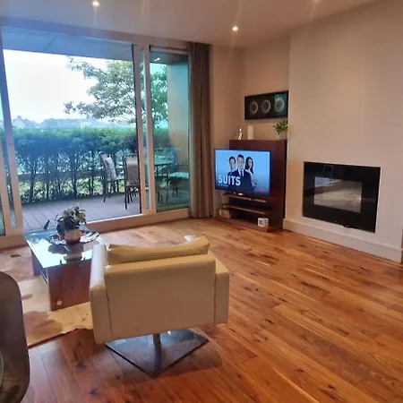 Lägenhet Slick & Stylish - Large 1bd In Heart Of *